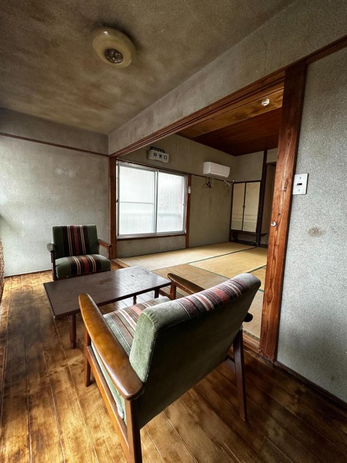素泊まり民宿とみや Oshima Exterior foto