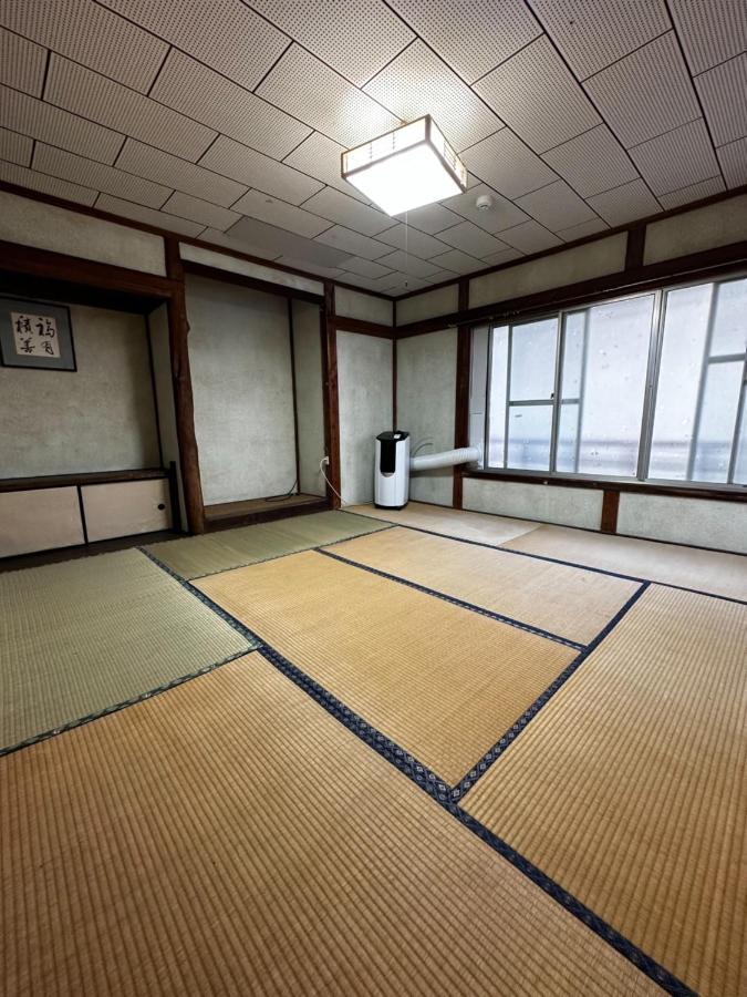 素泊まり民宿とみや Oshima Exterior foto