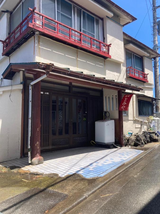 素泊まり民宿とみや Oshima Exterior foto
